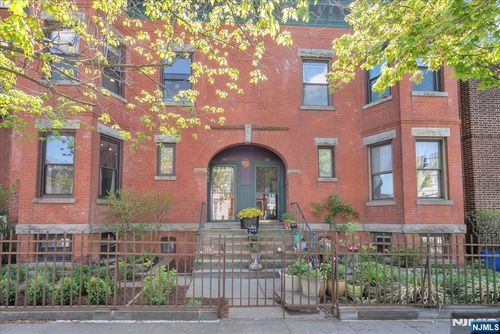 116 Park Avenue, Newark, NJ, 07104 | Card Image