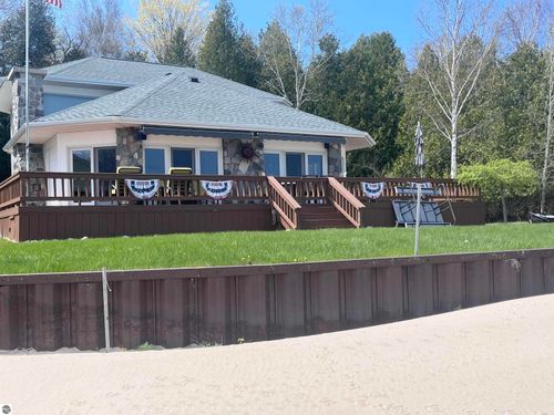 364 Harborview St, Harrisville, MI, 48740-9699 | Card Image