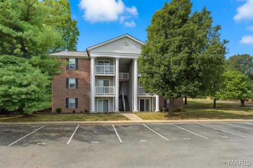 apt-d-1935 Marine Terrace Dr, Saint Louis, MO, 63146-2571 | Card Image