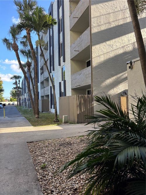apt-2365-10000 Nw 80th Ct, Hialeah Gardens, FL, 33016-2264 | Card Image