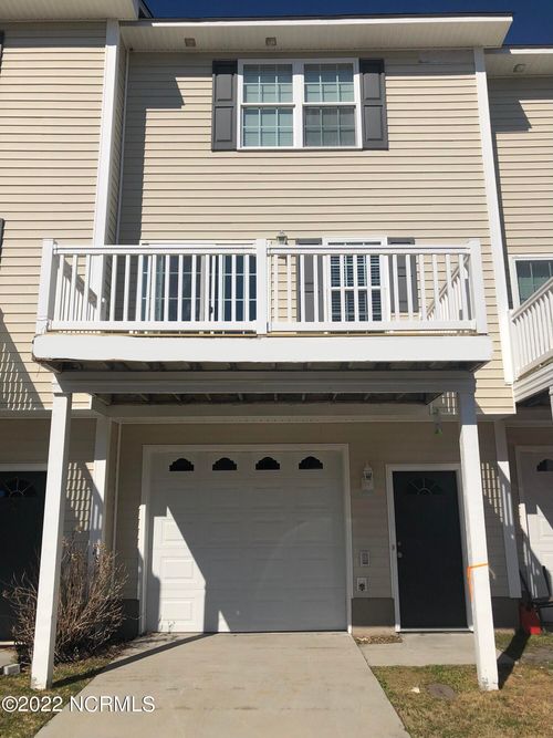 122 Heather Glen Cir, Havelock, NC, 28532-2513 | Card Image