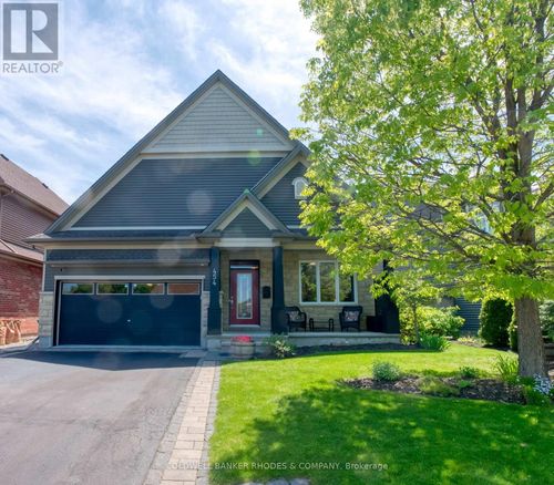 454 Creekview Way, Gloucester, ON, K1T0J5 | Card Image