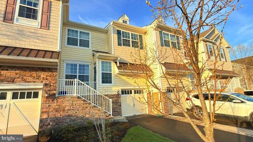 32 Morris Lane, Cranbury, NJ, 08512 | Card Image