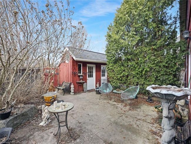 80 Ferrie St W, House other with 2 bedrooms, 2 bathrooms and 1 parking in Hamilton ON | Image 27