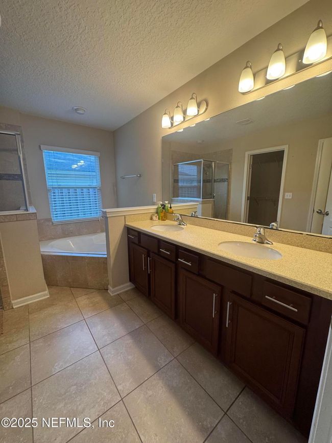 6251 Rolling Tree St, House other with 4 bedrooms, 2 bathrooms and null parking in Jacksonville FL | Image 11