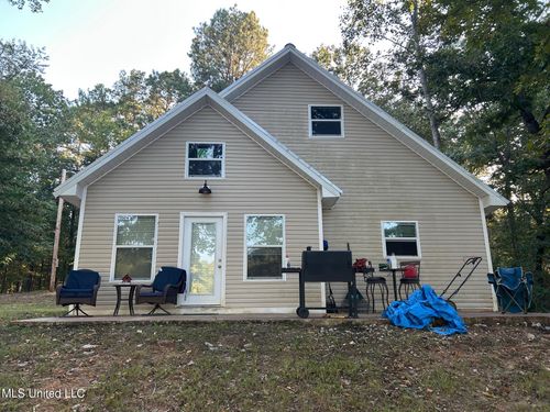 1902-106 Drive 1902, Saltillo, MS, 38866-9096 | Card Image