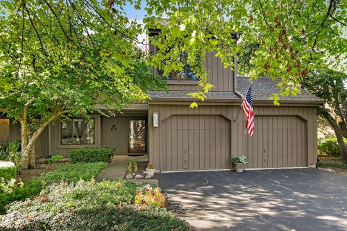 600 Old Barn Road, Lake Barrington, IL, 60010 | Card Image