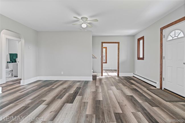 3933 East St 24.jpg | Image 23
