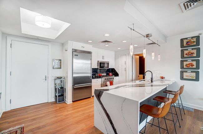 APT-2120 - 1 Miranova Pl, Condo with 1 bedrooms, 2 bathrooms and null parking in Columbus OH | Image 7
