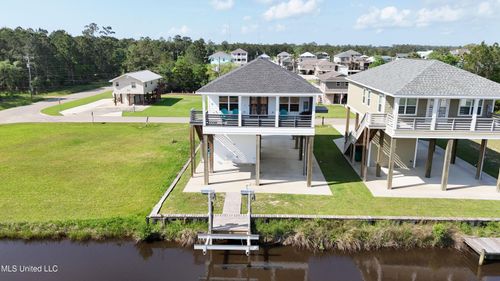 4024 Cardinal St, Bay Saint Louis, MS, 39520-7102 | Card Image