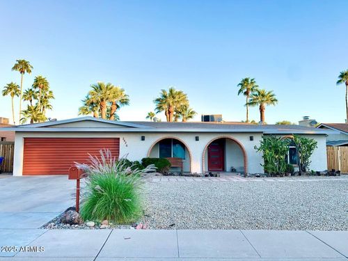 2426 E Sahuaro Dr, Phoenix, AZ, 85028-2564 | Card Image