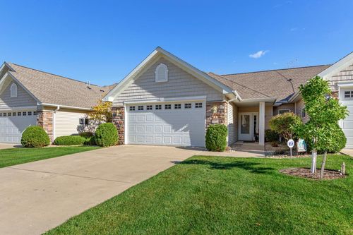 872 Briarwood Dr, Red Wing, MN, 55066-4404 | Card Image