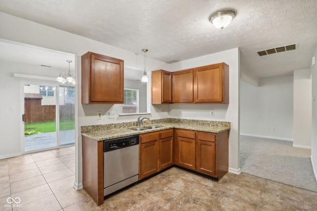 5822 Orth Cir, House other with 3 bedrooms, 3 bathrooms and null parking in Indianapolis IN | Image 7