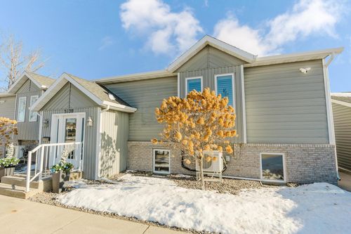 3120 15th Street S, Fargo, ND, 58103 | Card Image