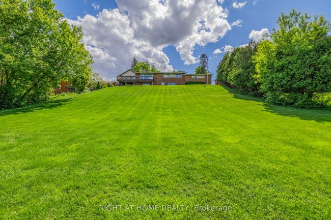 42 Valleyview Rd, House other with 5 bedrooms, 2 bathrooms and 6 parking in Brampton ON | Image 43