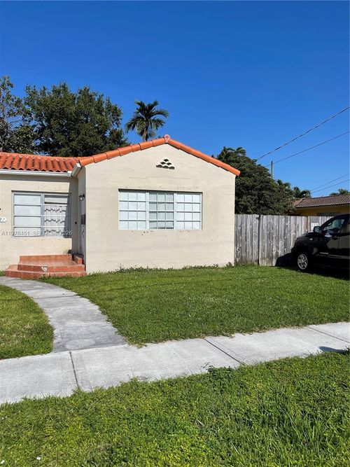 2-3127 Sw 21st St, Miami, FL, 33145 | Card Image