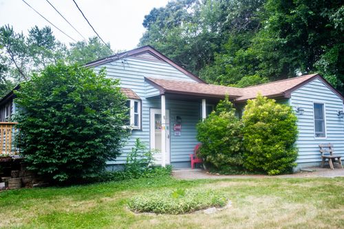 19 Upper Butcher Rd, Ellington, CT, 06029-4301 | Card Image