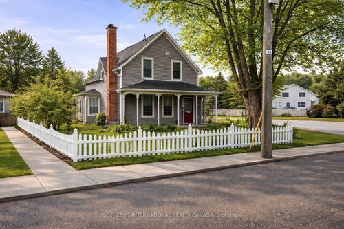 35 Lake St, Picton, ON, K0K2T0 | Card Image