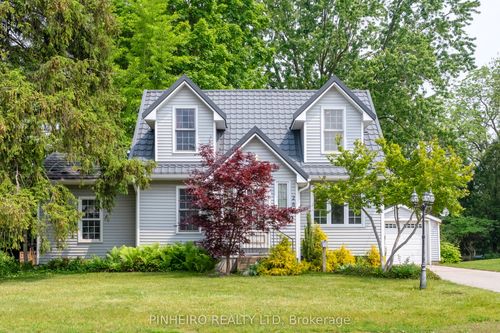 285 Front St E, Strathroy, ON, N7G1Z2 | Card Image