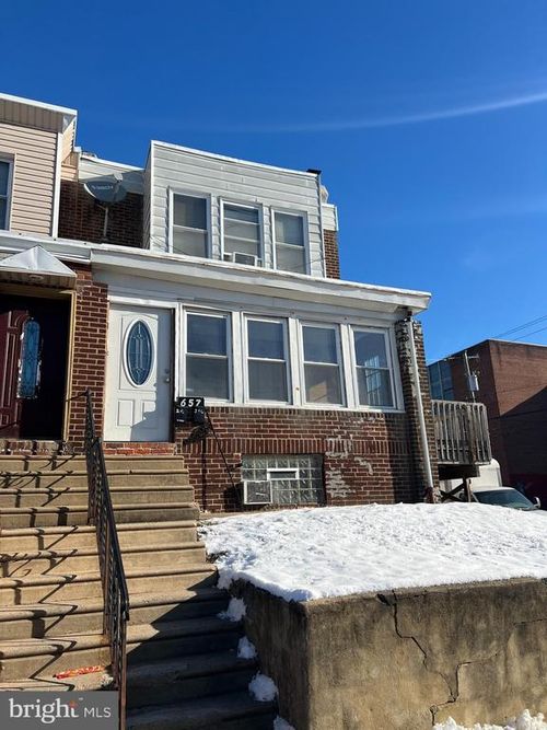 657 Allengrove St, PHILADELPHIA, PA, 19120-2105 | Card Image