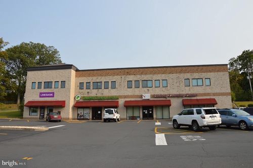 2221 W Market St, Pottsville, PA, 17901-1831 | Card Image