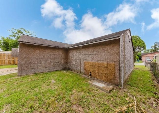 2511 Morningside Ln, House other with 3 bedrooms, 2 bathrooms and 2 parking in Pasadena TX | Image 8