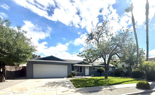 1093 Raymond Rd, Hanford, CA, 93230-1658 | Card Image
