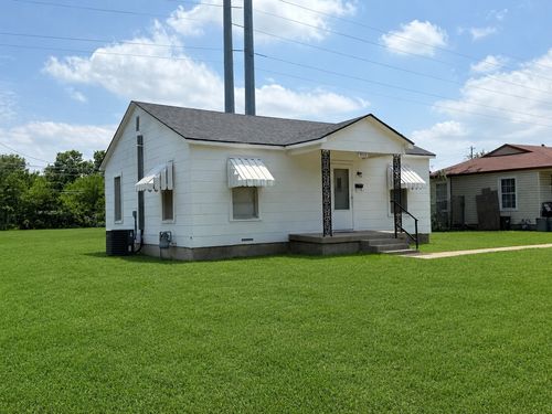 7132 Maple Park Dr, Richland Hills, TX, 76118-6422 | Card Image