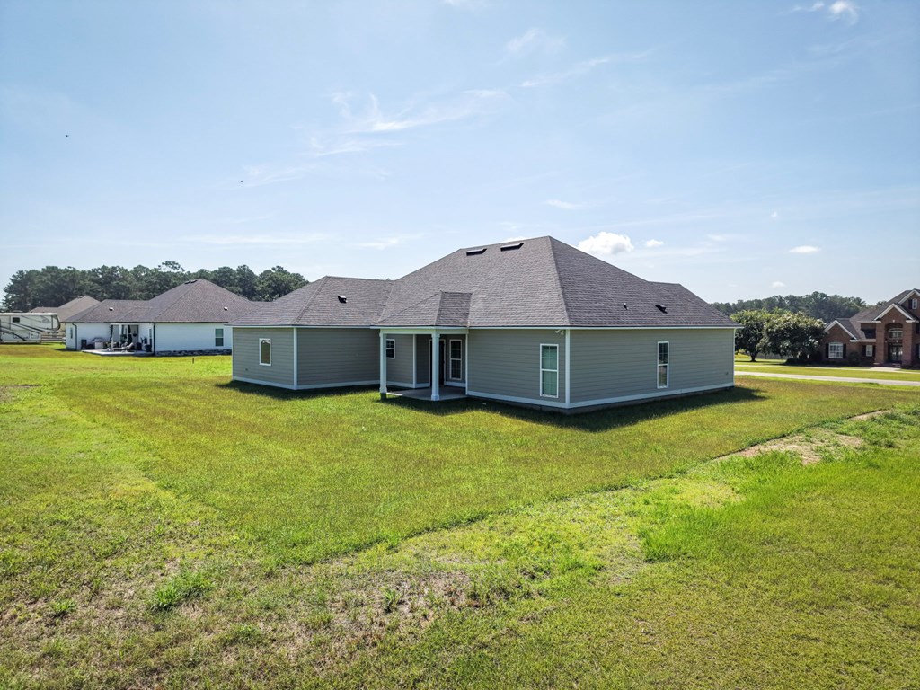 Residential in Adel 4