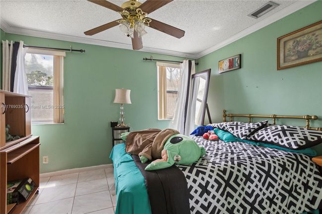 3261 Salinas Way, House other with 4 bedrooms, 2 bathrooms and null parking in Miramar FL | Image 12