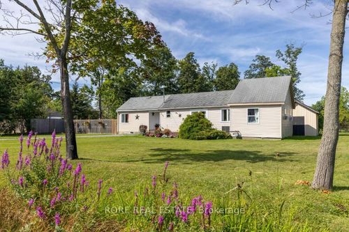 223 Bernard Ave, Ridgeway, ON, L0S1N0 | Card Image