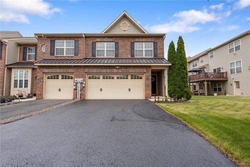 5039 Dale Trl, ALLENTOWN, PA, 18104-8207 | Card Image
