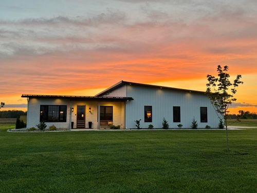 63890 Middle Colon Rd, Burr Oak, MI, 49030-9659 | Card Image