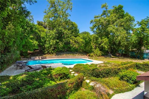 5515 Shirley Avenue, Tarzana, CA, 91356 | Card Image