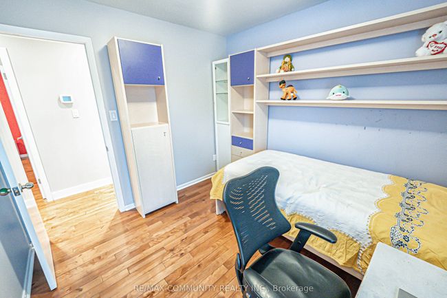 702 Castleguard Cres, House other with 4 bedrooms, 2 bathrooms and 4 parking in Burlington ON | Image 22