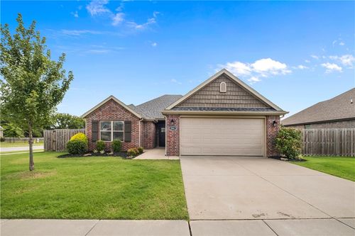 204 S Amber Dawn Ave, Farmington, AR, 72730-3153 | Card Image
