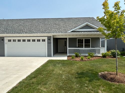 1107 S 2nd St, OREGON, IL, 61061-2315 | Card Image