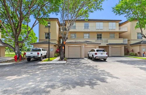 318-2060 Greenview Shores Blvd, Wellington, FL, 33414-2731 | Card Image