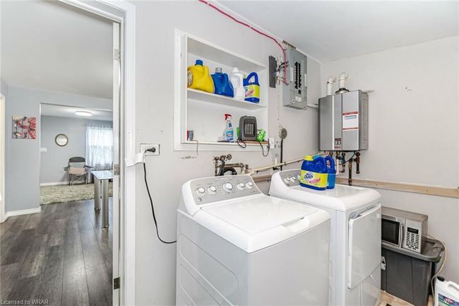 6152 Arad St, House other with 2 bedrooms, 1 bathrooms and 2 parking in Niagara Falls ON | Image 11