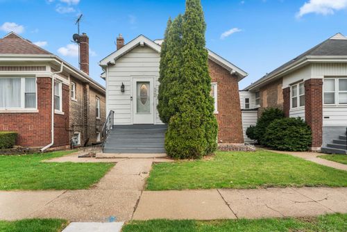 3342 Lombard Ave, Berwyn, IL, 60402-3885 | Card Image