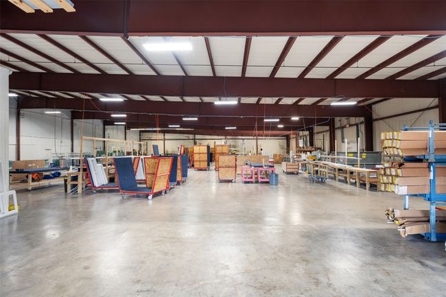 901 S Main St, Home with 0 bedrooms, 0 bathrooms and 40 parking in Taylor TX | Image 19
