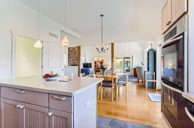 370 Lighthouse Rd, House other with 4 bedrooms, 3 bathrooms and null parking in Aquinnah MA | Image 21
