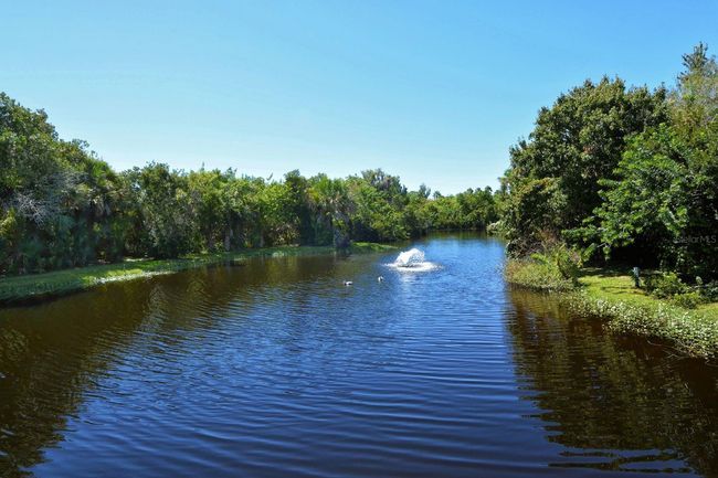 225 Woodland Dr, Condo with 2 bedrooms, 2 bathrooms and null parking in OSPREY FL | Image 44