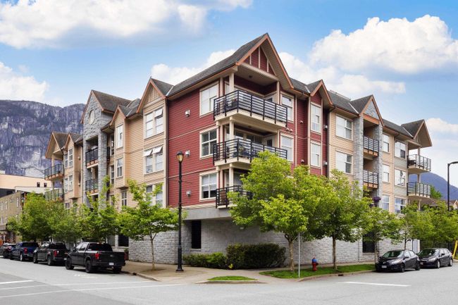 407 - 1310 Victoria Street, Condo with 1 bedrooms, 1 bathrooms and 1 parking in Squamish BC | Image 2