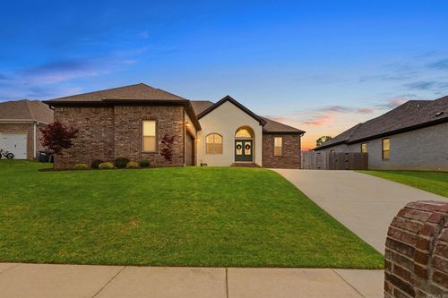 9709 Cliffside Dr, Sherwood, AR, 72120-2831 | Card Image