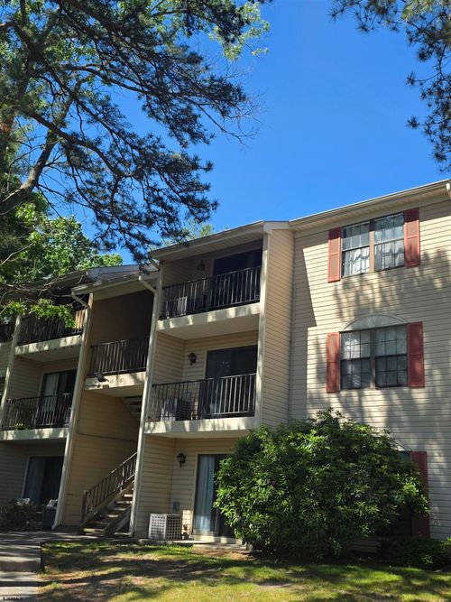 51-51 Federal Ct, Galloway Township, NJ, 08205-3604 | Card Image