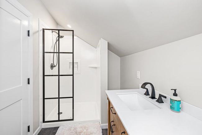 104 Main St, House other with 4 bedrooms, 5 bathrooms and null parking in Ludlow VT | Image 39