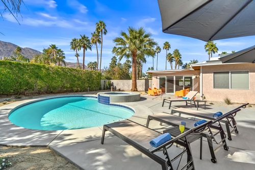 1127 E San Lucas Rd, Palm Springs, CA, 92264-0638 | Card Image