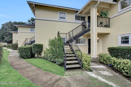 705-1800 The Greens Way, Jacksonville Beach, FL, 32250 | Card Image