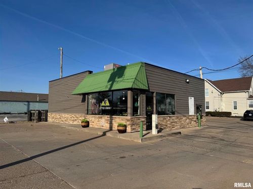 2430 16th St, Moline, IL, 61265-4826 | Card Image